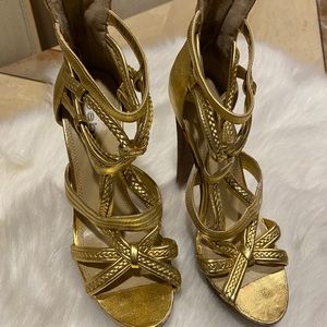 Bebe strappy heels !